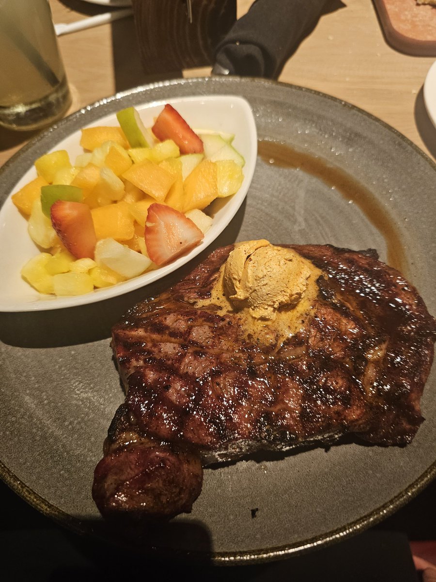 Giovanni tweet media