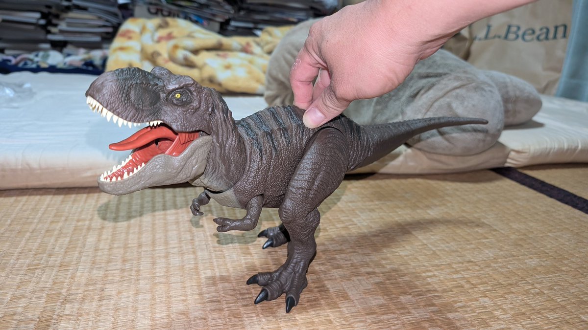 おもちゃ紹介 マテルジュラシック・ワールド ラボ襲撃！T-レックス 来