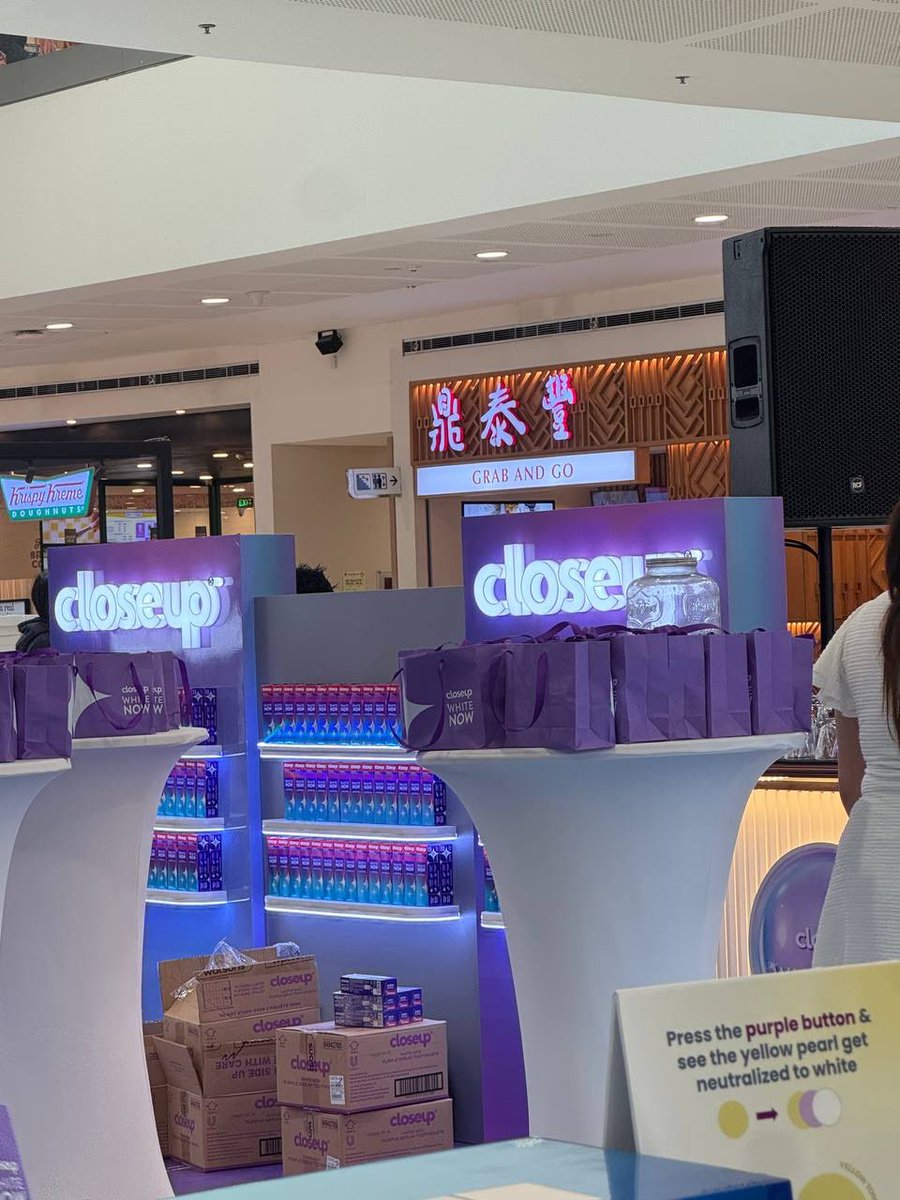 ReBELLEsOFC's tweet image. ReBelles are here at the venue, lining up for a chance to see Belle up close.
See you later, @bellemariano02!
#BelleMariano #CloseupxBelle