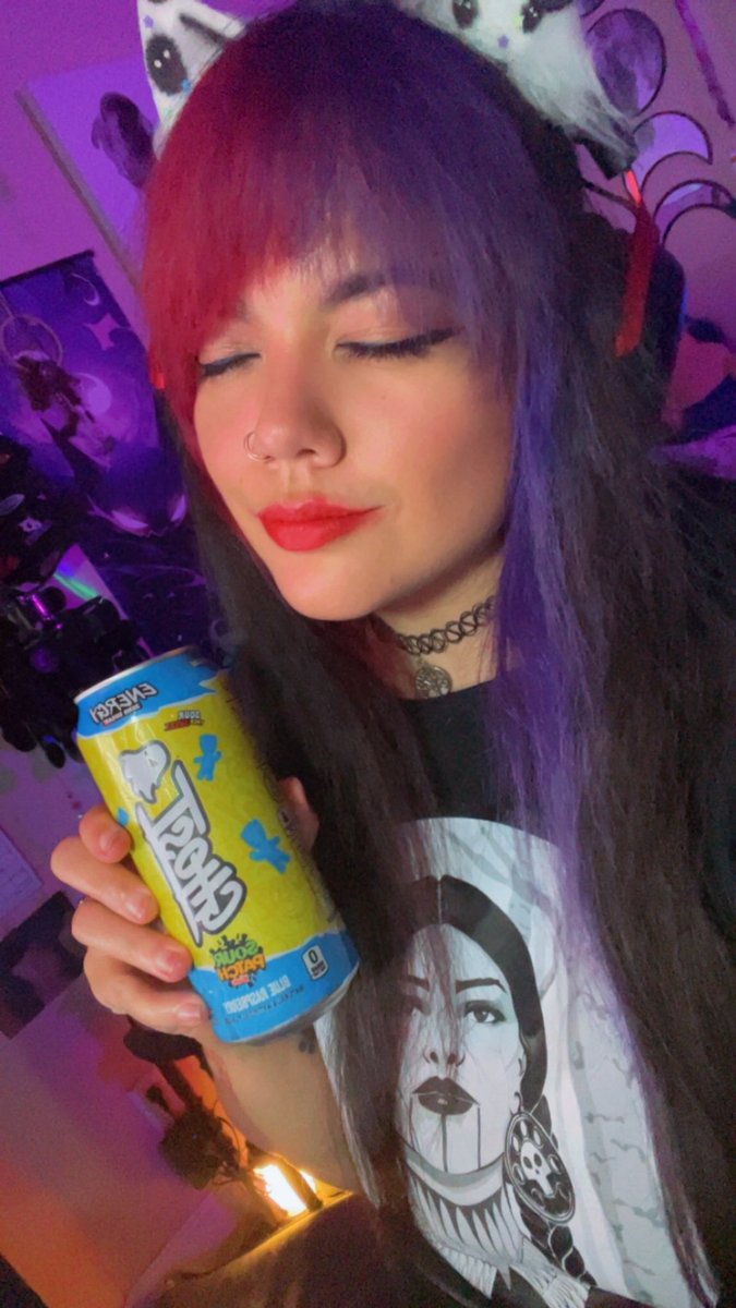 ShanaAgain's tweet image. Ya girl is tired.
But we are LIVE NOW on @Twitch.
I grabbed a @GhostLifestyle and decided tonight is a chill vibes @OnceHuman_ kinda night. Letโs grind that Endless Dream together.
Come hang out with me?