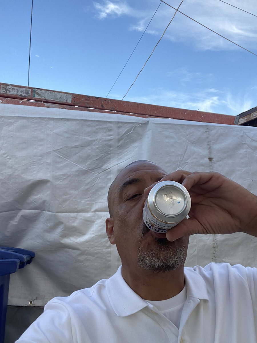 gonzo7626's tweet image. Happy Saturday Errbody!! Salud 🍻