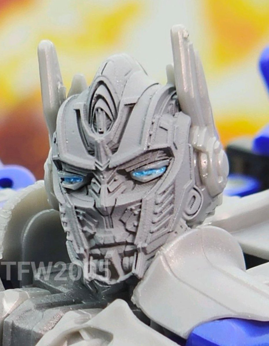 bumblebee200212's tweet image. マスクオフオプのクオリティ半端ないな…というかネメシスプライムなのに目水色なの？