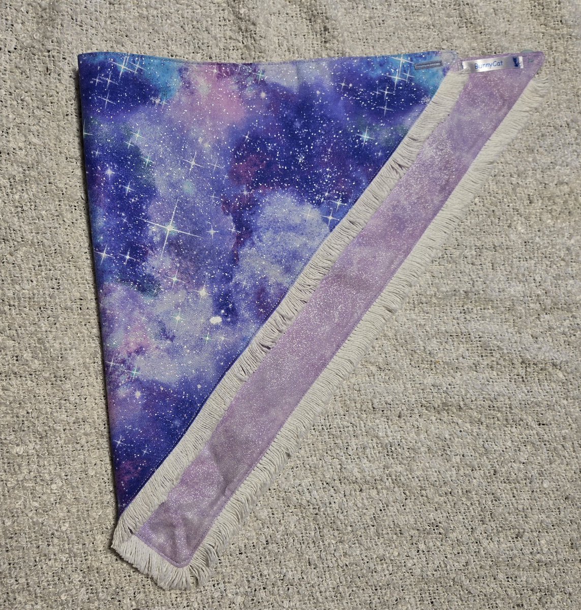 frog_esque's tweet image. Got pics of all the bandanas. Setting up shop shortly :3