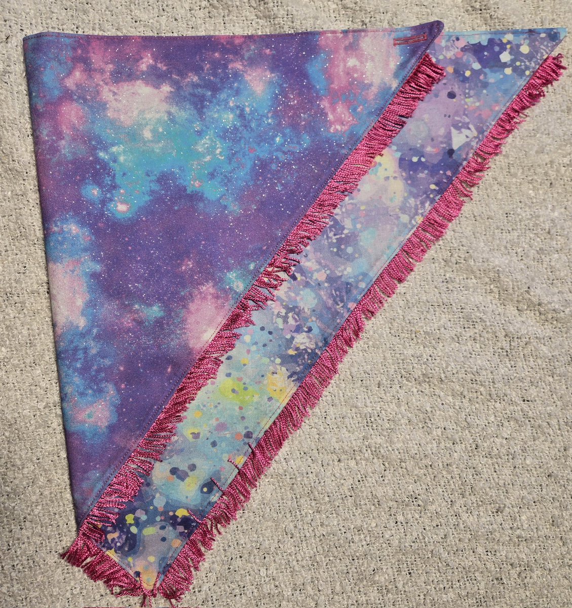 frog_esque's tweet image. Got pics of all the bandanas. Setting up shop shortly :3