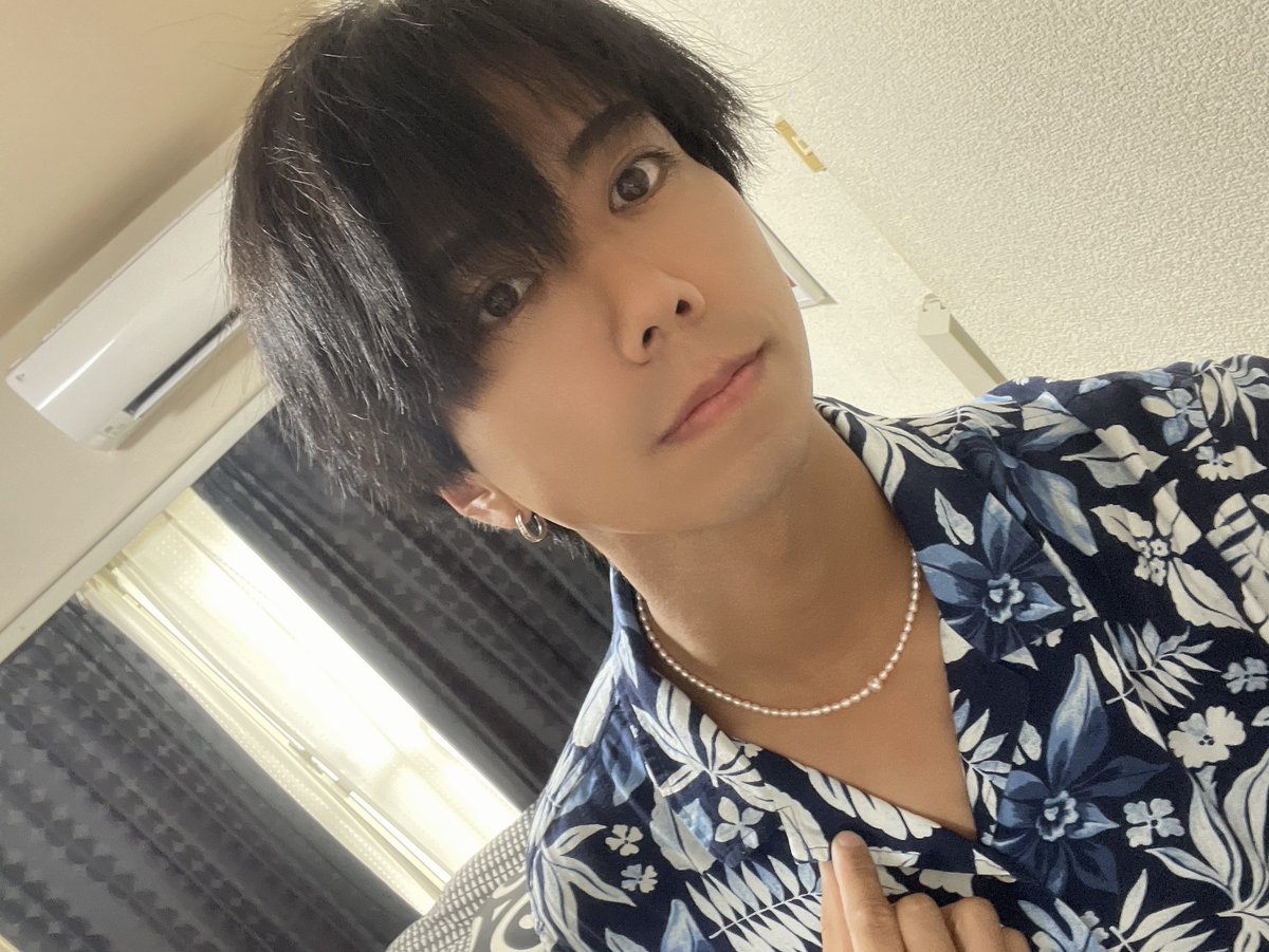 アロハにパールネックレスいい感じ✌️