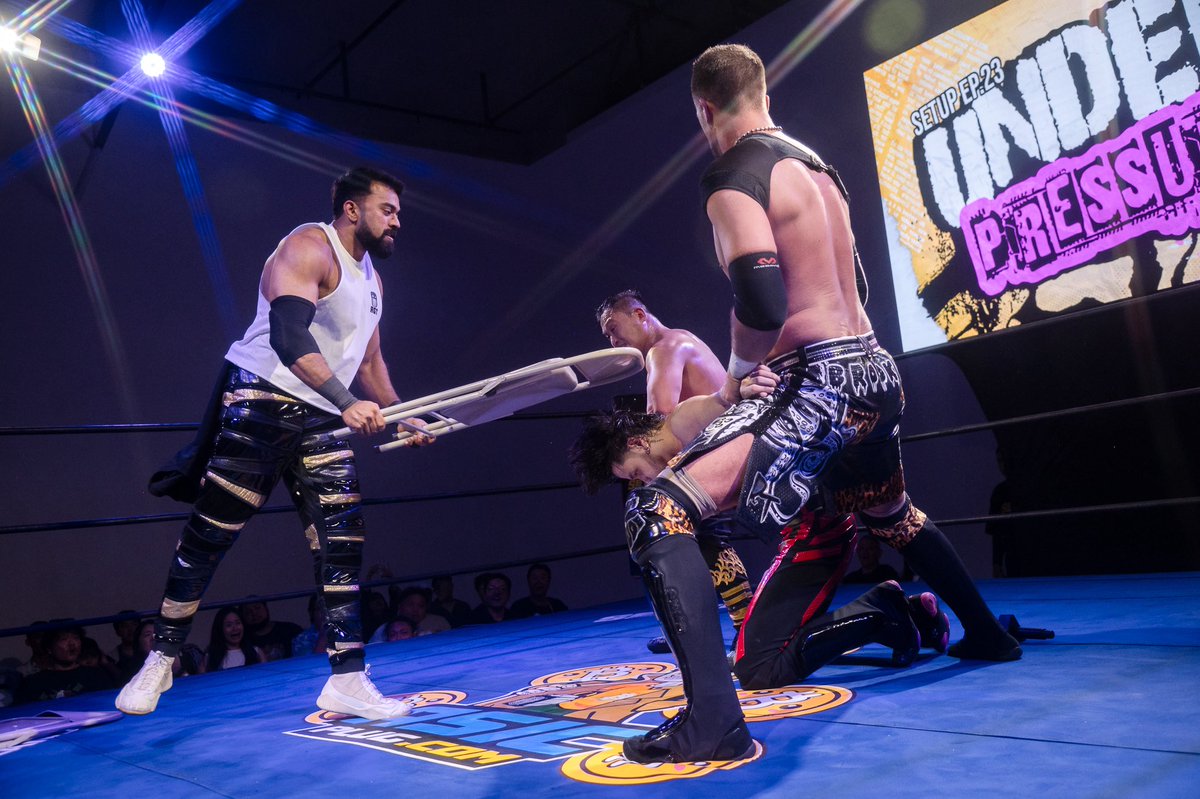 shivam_setupth's tweet image. Chis Brookes joined the REAL GLOBAL THREAT 🔥

From day one we told you that we don’t take part, we take over!
 
Don’t blink! You’ll never know what’s gonna happen next 😉

🇹🇭🇸🇬🇲🇾🇵🇭🇯🇵🇬🇧

#RealGlobalThreat #RGT #SETUPTH #SPW #MYPW #DEXCON #prowrestling #schadenfreude