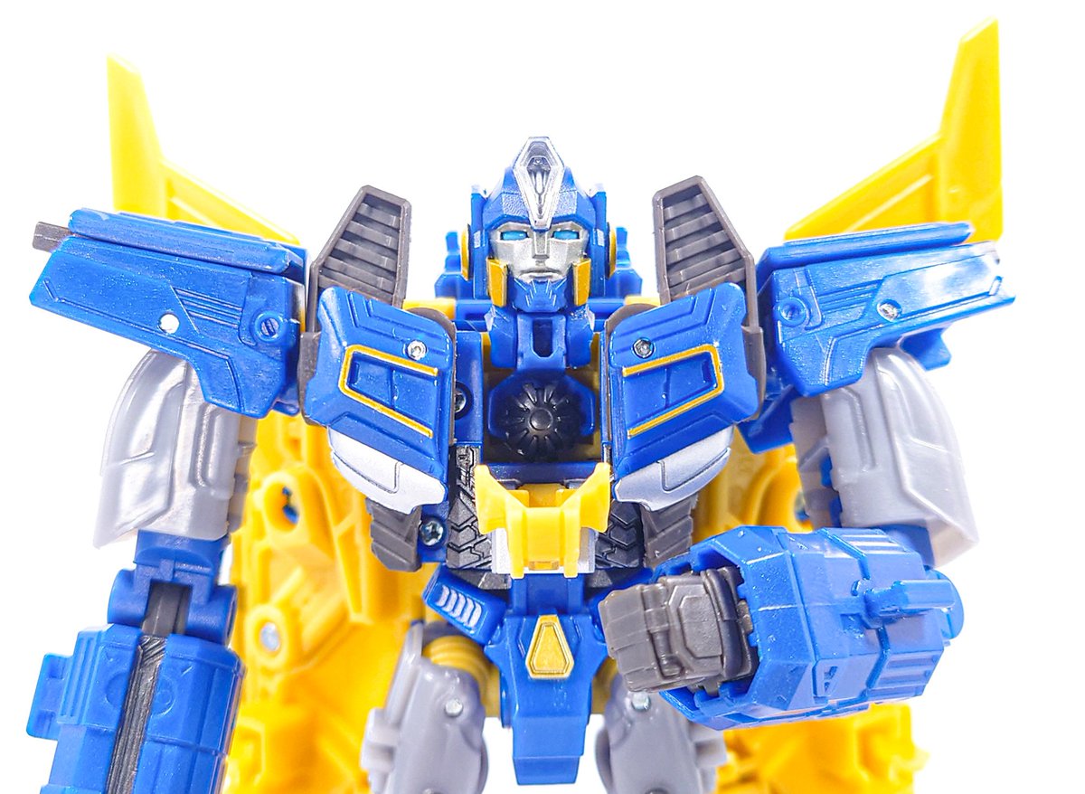 PS_Sirenstrike's tweet image. SSONEセンチネルプライムの胸にトランスフォームコグ入っちゃった…
これでD-16を闇堕ちさせられるね