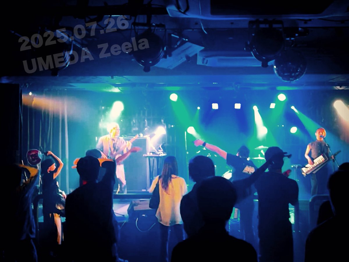 尼戦線無事終了⚡️

観ていただいた方
対バンさま
zeelaスタッフさま
ベーオンさま

ありがとうございました‼️

zeela zeela zeelaの1個目のzeelaが終了です🫡

来月もよろしくお願いいたします😎👍✨

8月16日（土） 
MUYAFES

8月24日（日）
UMEDA CONNECTION 夏の陣

どちらも梅田zeelaにて🔥💪