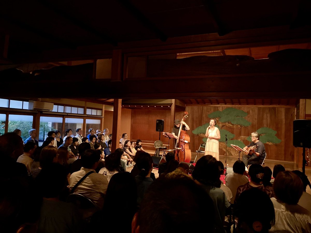 盛夏の涼風」in 京都
&amp;「グッバイ2024 京都振替公演」

皆様まことにまことにありがとうございました！
おかげさまでやっと2024年ともグッバイできました。
心より感謝申し上げます🪷

本日は大阪公演。昼の部は当日券ございます！
どうぞ暑さに気をつけてお越しくださいませ♪♪♪