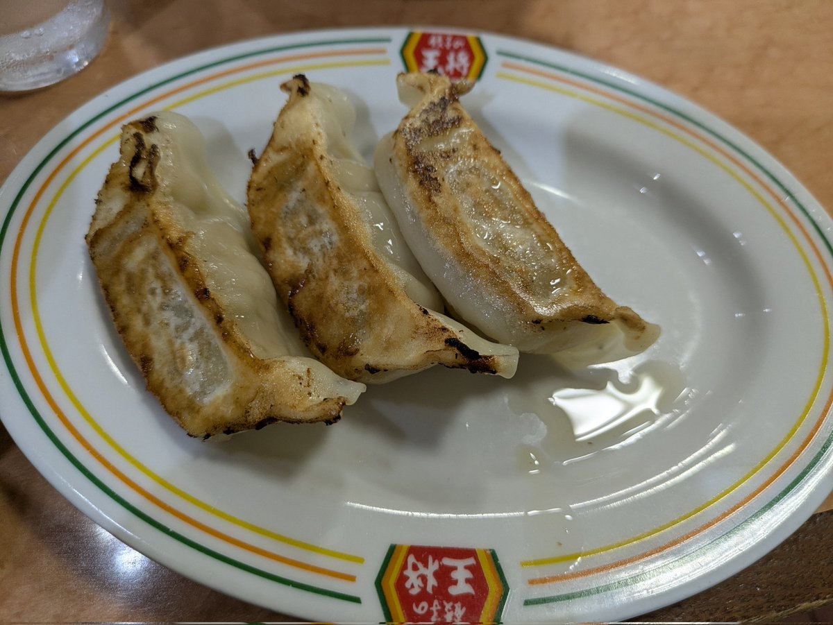 maithiru97's tweet image. ランチは、餃子の王将いただきます〜
セットで、色々食べれて😋楽しいですヽ(^o^)丿♥