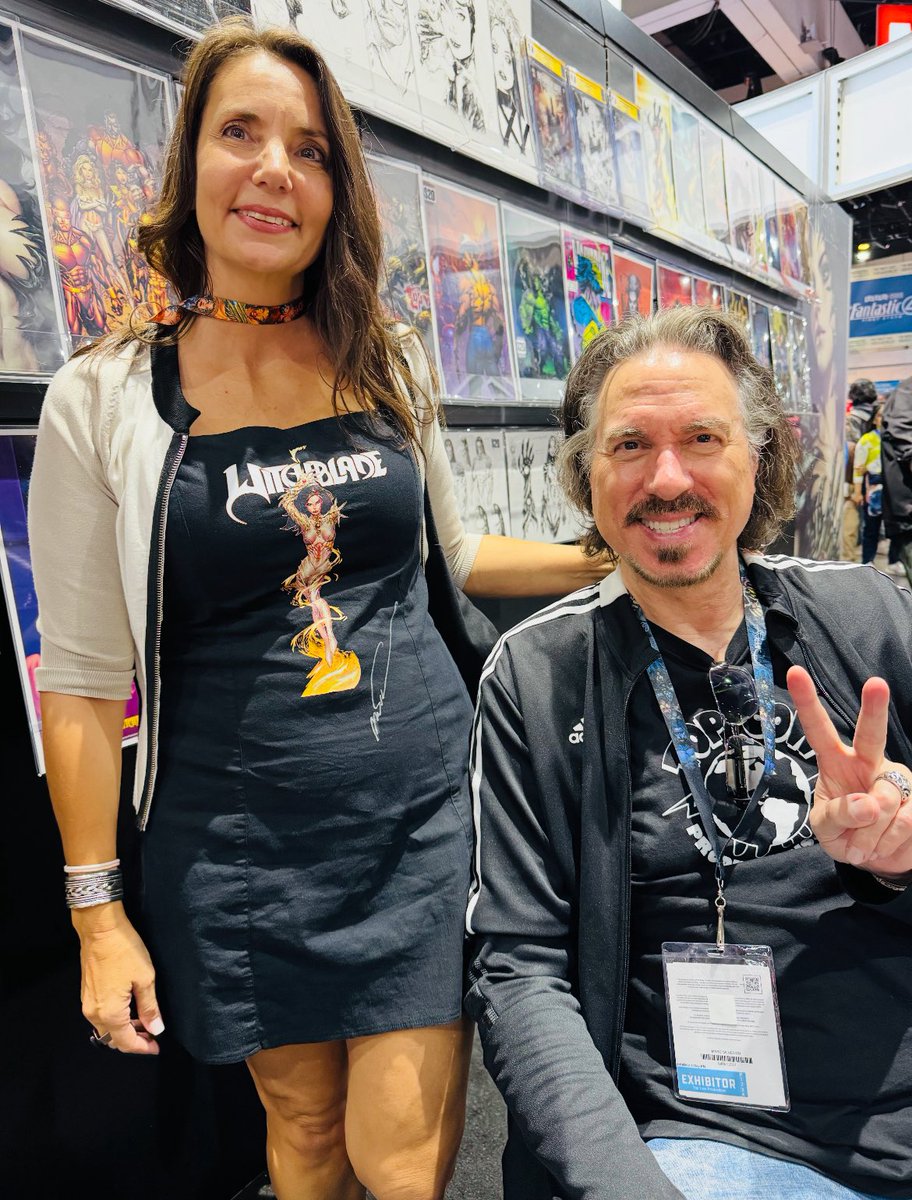 Top Cow (@topcow) on Twitter photo Witchblade fan stopped by to have <a href="/Marc_Silvestri/">Marc Silvestri</a> sign this awesome dress that she made based on the new #WITCHBLADE costume! We love it! #SDCC #Comicbooks Witchblade fan stopped by to have <a href="/Marc_Silvestri/">Marc Silvestri</a> sign this awesome dress that she made based on the new #WITCHBLADE costume! We love it! #SDCC #Comicbooks