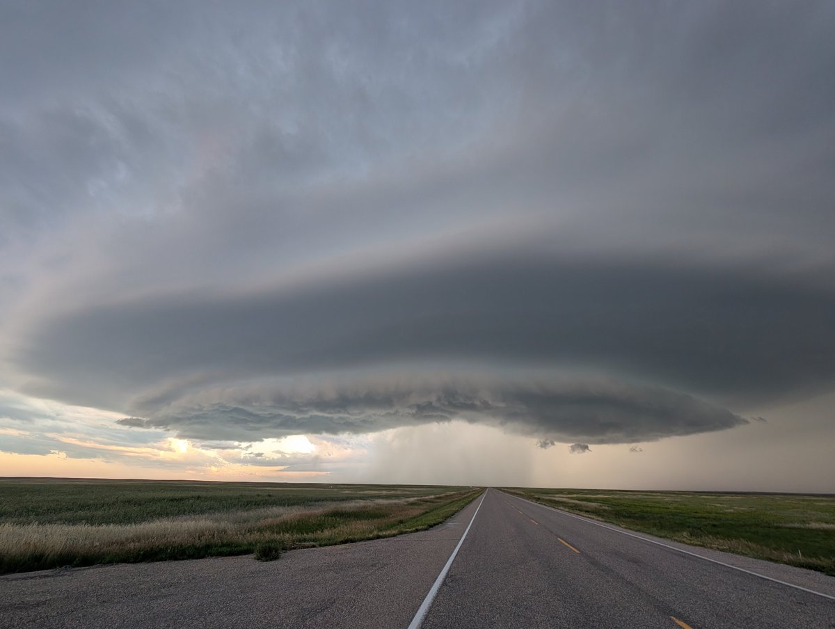 btk_weather's tweet image. West of bow city 8:43pm #abstorm
