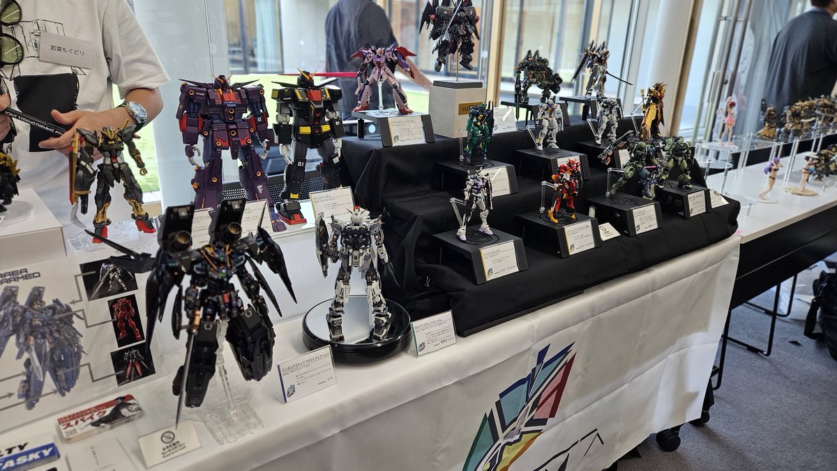 spike_0222's tweet image. iba模卓完成！
会議室1に入ってすぐ左隣の卓でーす✌