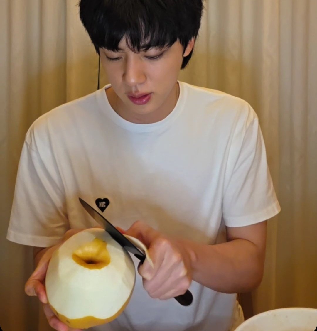 knjpardon's tweet image. ์ฐ๊ฐ
๋นํฐ์์ค ์ง๋๊ป์
ํ๋๋งํ ์์นผ๋ก ๋ฐฐ๋ฅผ ๊น์ผ์ ๋ค
๊ทธ๊ฒ๋ ์๊น์ผ์ ๋ค