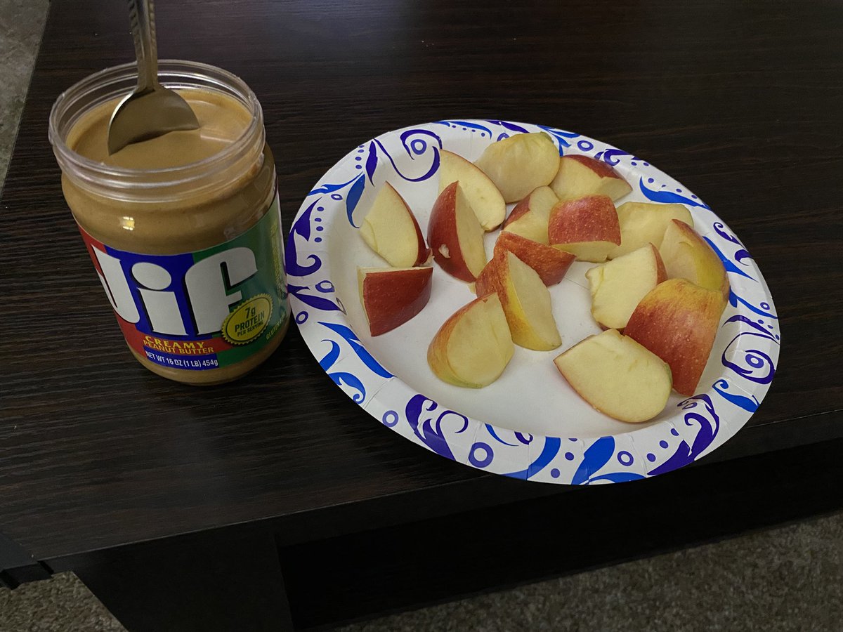 Fl0ridaBoy74's tweet image. Late night snack