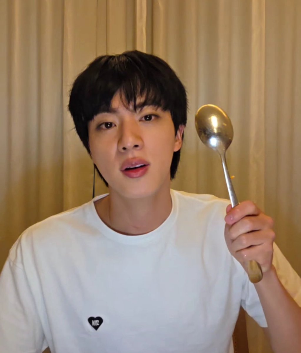 7withyou7's tweet image. the big ass spoon 🤣🤣