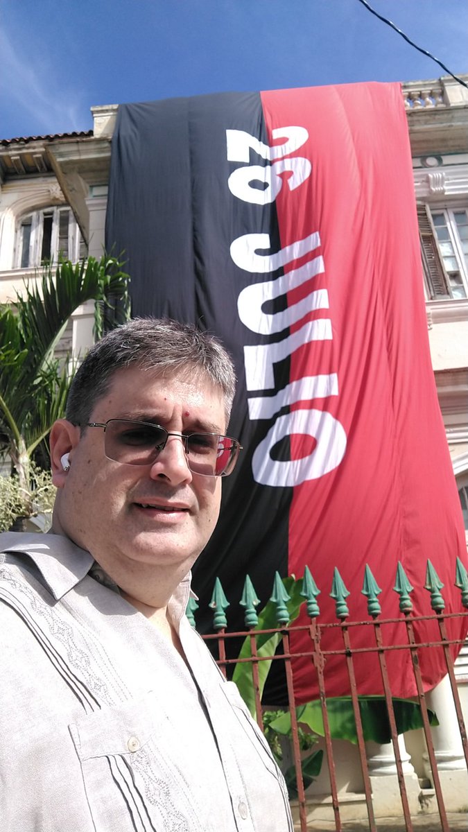 Por #Cuba🇨🇺 y por #Fidel: #SiempreEs26
Gloria eterna a los héroes y mártires del #26deJulio, a los que no dejaron morir al Apóstol en el año de su centenario. #LaLuchaNoHaCesado por esa Patria con toda la justicia y dignidad plena con todos y para el bien de todos.
