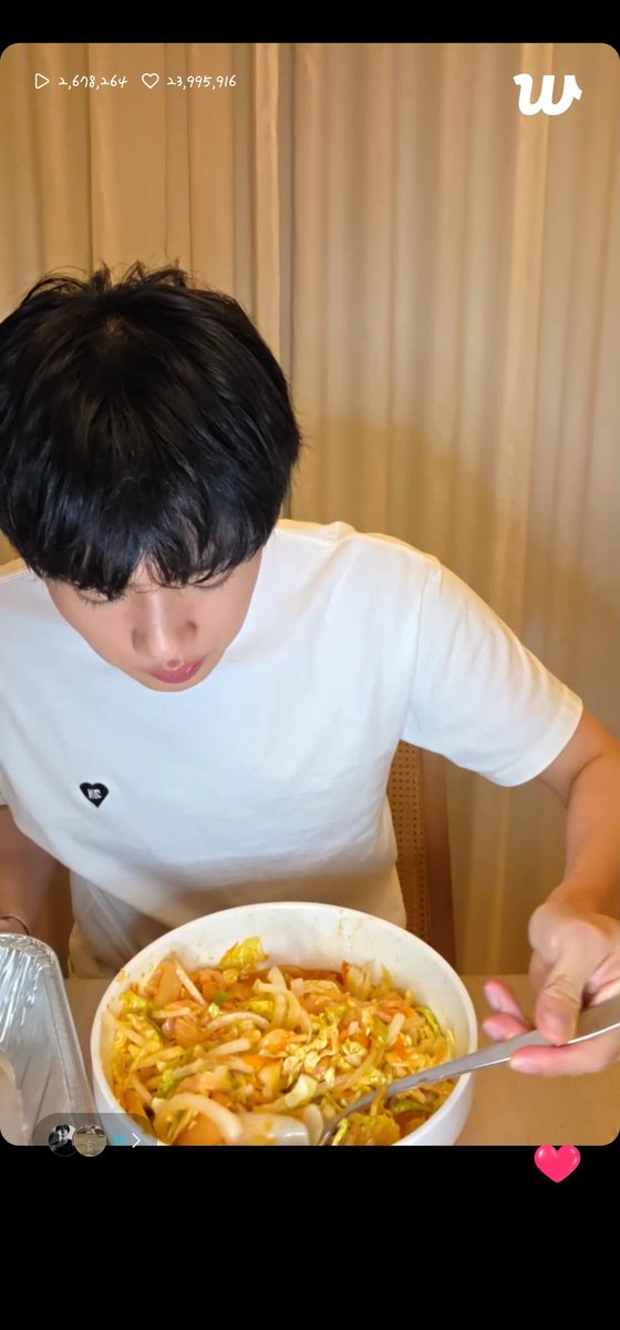 나도 한입만 석지나ㅠㅠㅠㅠㅠㅠ