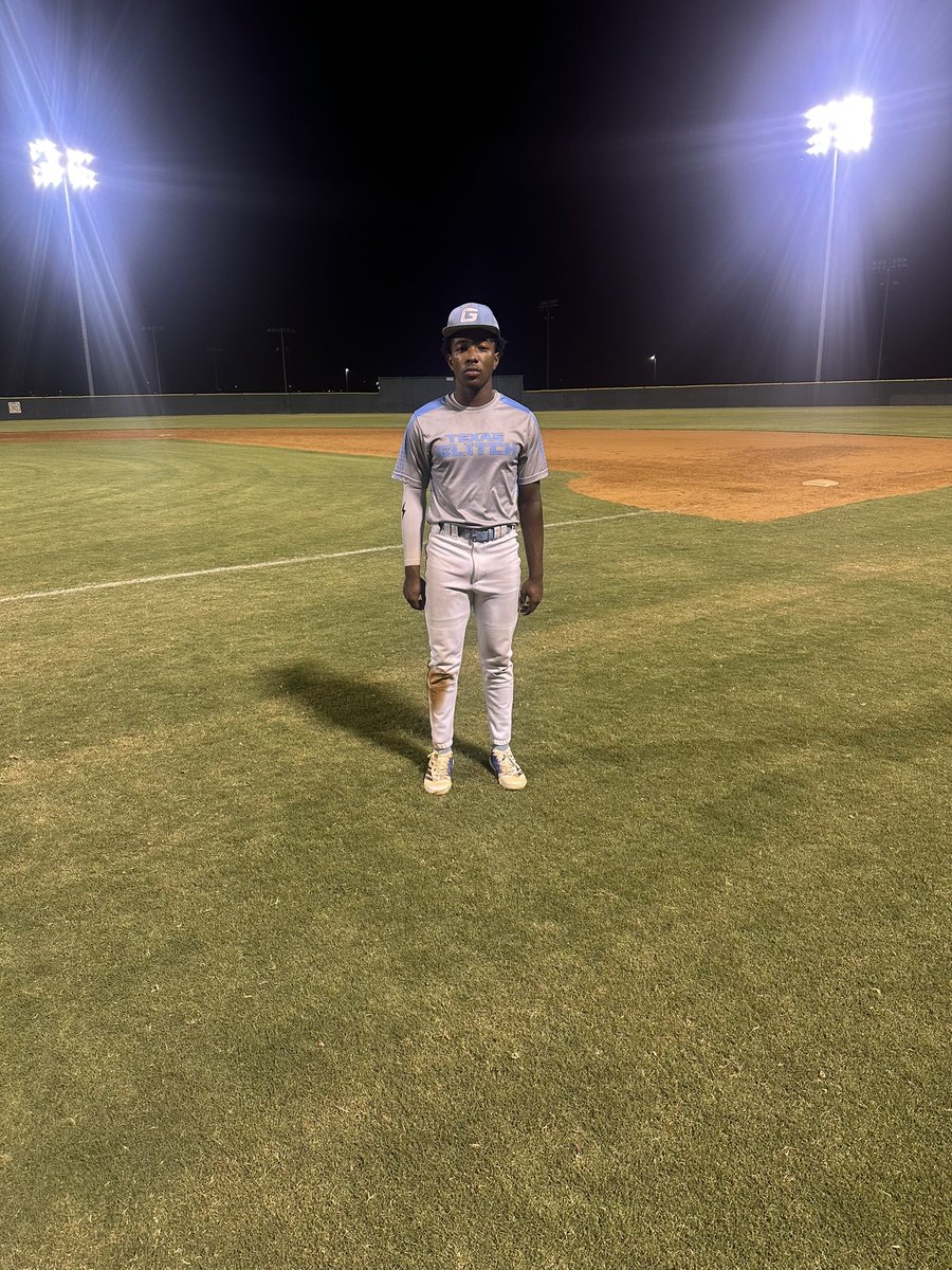 F: Texas Glitch 18U National 10, Blanco Baseball Club 2
PoG: <a href="/messiahmiller_/">Messiah</a> 1-2, RBI, R, BB
Notable: <a href="/ctberlanga210/">ct berlanga</a> 1-1, RBI, R, 2BB