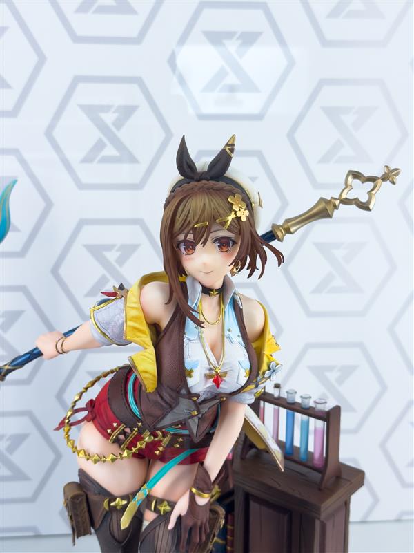 PRISMAWING's tweet image. \✨#WF2025S 展示情報✨/
最後の夏、最後の秘密──
大人気RPG『ライザのアトリエ3
〜終わりの錬金術士と秘密の鍵〜』より
若き錬金術士「ライザ」が初展示中🏝
■詳細はこちら
statue.prime1studio.co.jp/nls14-atelier-…
#ライザのアトリエ #ライザ #ワンフェス2025夏
#あみキャンWF2025夏 #PRISMAWING…