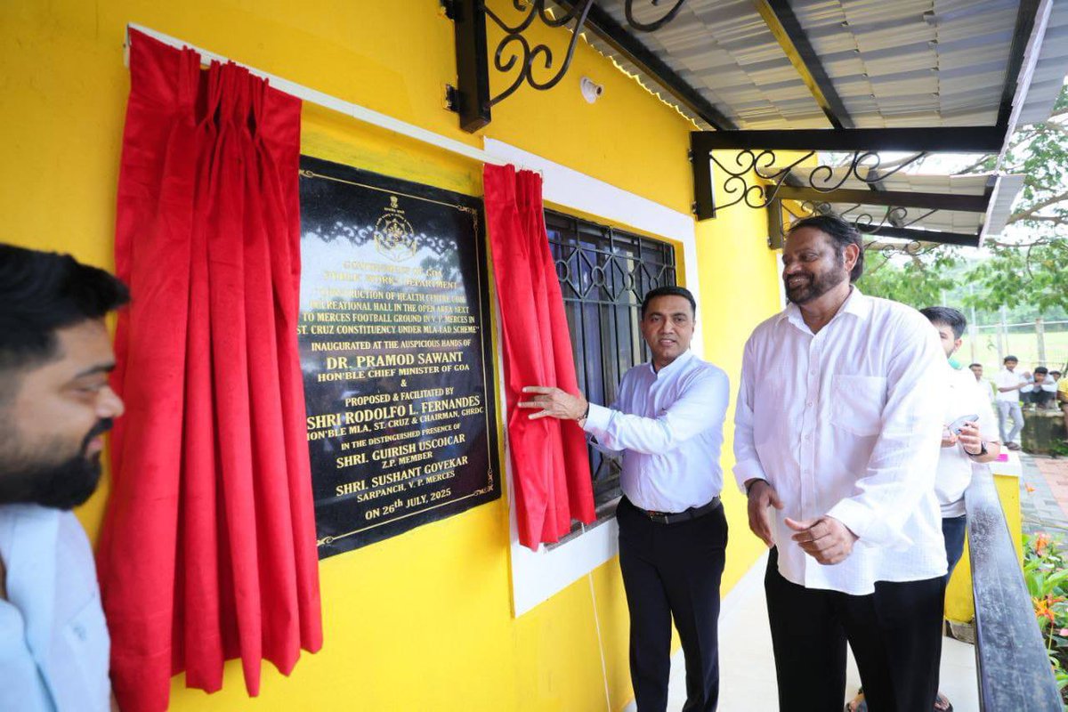 DrPramodPSawant's tweet image. Inaugurated the Health Center/Recreational Hall and Upgraded Facilities at Government Village School Playground, St. Cruz, in presence of MLA Shri @iamrudolffern and other dignitaries.
A step toward enhancing community infrastructure.