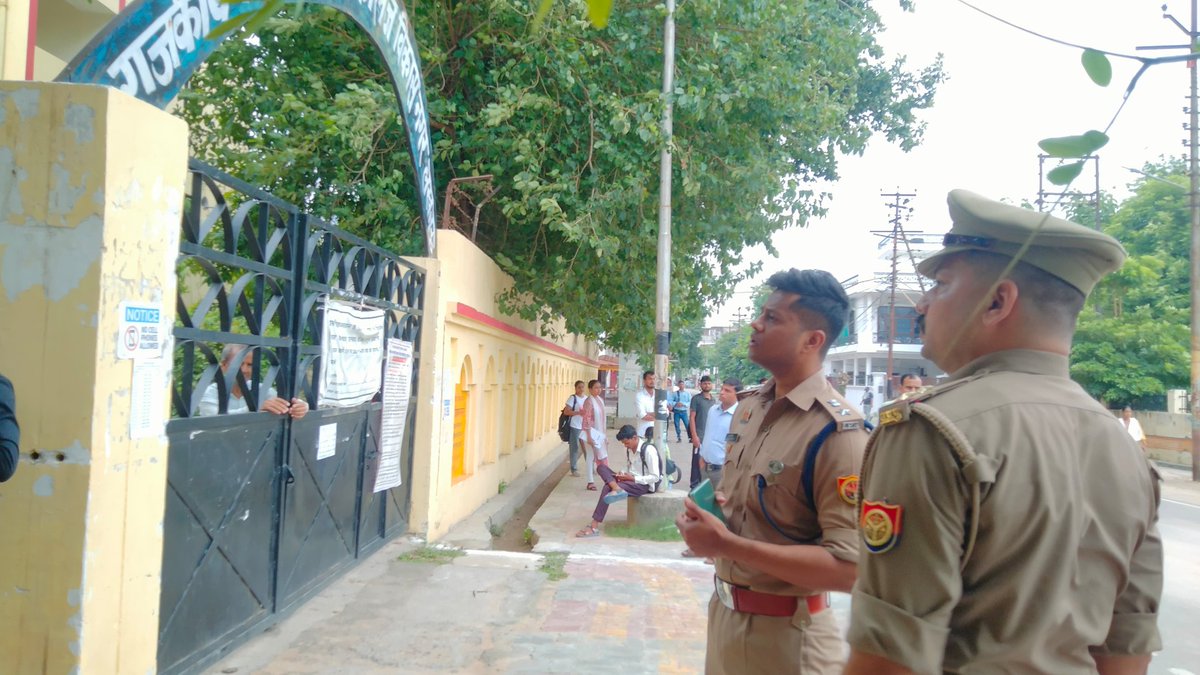DCP EAST LUCKNOW (@east_dcp) on Twitter photo рд╕рдореАрдХреНрд╖рд╛ рдЕрдзрд┐рдХрд╛рд░реА/рд╕рд╣рд╛рдпрдХ рд╕рдореАрдХреНрд╖рд╛рдЕрдзрд┐рдХрд╛рд░реА рдкреНрд░рд╛рд░рдВрднрд┐рдХ рдкрд░реАрдХреНрд╖рд╛ рдХреЗ рджреГрд╖реНрдЯрд┐рдЧрдд #DCPEast <a href="/shashsinghips/">Shashank Singh</a> рджреНрд╡рд╛рд░рд╛ рдкреВрд░реНрд╡реА рдЬреЛрди рдХреЗ рдкрд░реАрдХреНрд╖рд╛ рдХреЗрдВрджреНрд░реЛрдВ рдХрд╛ рдирд┐рд░реАрдХреНрд╖рдг рдХрд░ рд╡реНрдпрд╡рд╕реНрдерд╛рдУрдВ рдХрд╛ рдЬрд╛рдпрдЬрд╛ рд▓рд┐рдпрд╛ рдПрд╡рдВ рдкрд░реАрдХреНрд╖рд╛ рдбреНрдпреВрдЯреА рдореЗрдВ рд▓рдЧреЗ рдкреБрд▓рд┐рд╕ рдмрд▓ рдХреЛ рдЪреЗрдХ/рдмреНрд░реАрдл рдХрд░ рджрд┐рдП рд╕рдВрдмрдВрдзрд┐рдд рдХреЛ рдЖрд╡рд╢реНрдпрдХ рджрд┐рд╢рд╛ рдирд┐рд░реНрджреЗрд╢ред
<a href="/lkopolice/">LUCKNOW POLICE</a>
<a href="/Uppolice/">UP POLICE</a> рд╕рдореАрдХреНрд╖рд╛ рдЕрдзрд┐рдХрд╛рд░реА/рд╕рд╣рд╛рдпрдХ рд╕рдореАрдХреНрд╖рд╛рдЕрдзрд┐рдХрд╛рд░реА рдкреНрд░рд╛рд░рдВрднрд┐рдХ рдкрд░реАрдХреНрд╖рд╛ рдХреЗ рджреГрд╖реНрдЯрд┐рдЧрдд #DCPEast <a href="/shashsinghips/">Shashank Singh</a> рджреНрд╡рд╛рд░рд╛ рдкреВрд░реНрд╡реА рдЬреЛрди рдХреЗ рдкрд░реАрдХреНрд╖рд╛ рдХреЗрдВрджреНрд░реЛрдВ рдХрд╛ рдирд┐рд░реАрдХреНрд╖рдг рдХрд░ рд╡реНрдпрд╡рд╕реНрдерд╛рдУрдВ рдХрд╛ рдЬрд╛рдпрдЬрд╛ рд▓рд┐рдпрд╛ рдПрд╡рдВ рдкрд░реАрдХреНрд╖рд╛ рдбреНрдпреВрдЯреА рдореЗрдВ рд▓рдЧреЗ рдкреБрд▓рд┐рд╕ рдмрд▓ рдХреЛ рдЪреЗрдХ/рдмреНрд░реАрдл рдХрд░ рджрд┐рдП рд╕рдВрдмрдВрдзрд┐рдд рдХреЛ рдЖрд╡рд╢реНрдпрдХ рджрд┐рд╢рд╛ рдирд┐рд░реНрджреЗрд╢ред
<a href="/lkopolice/">LUCKNOW POLICE</a>
<a href="/Uppolice/">UP POLICE</a>