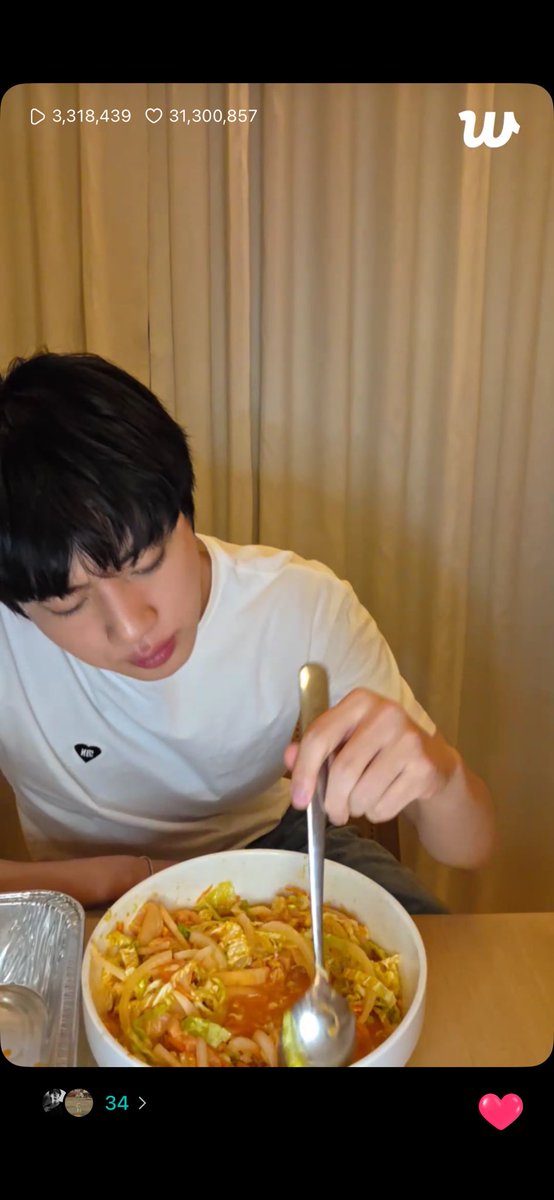 ndasuga_'s tweet image. Yg d makan dia apa yah ke nya enak seger gitu
Apalagi makan nya breng sma kmu abang🥹