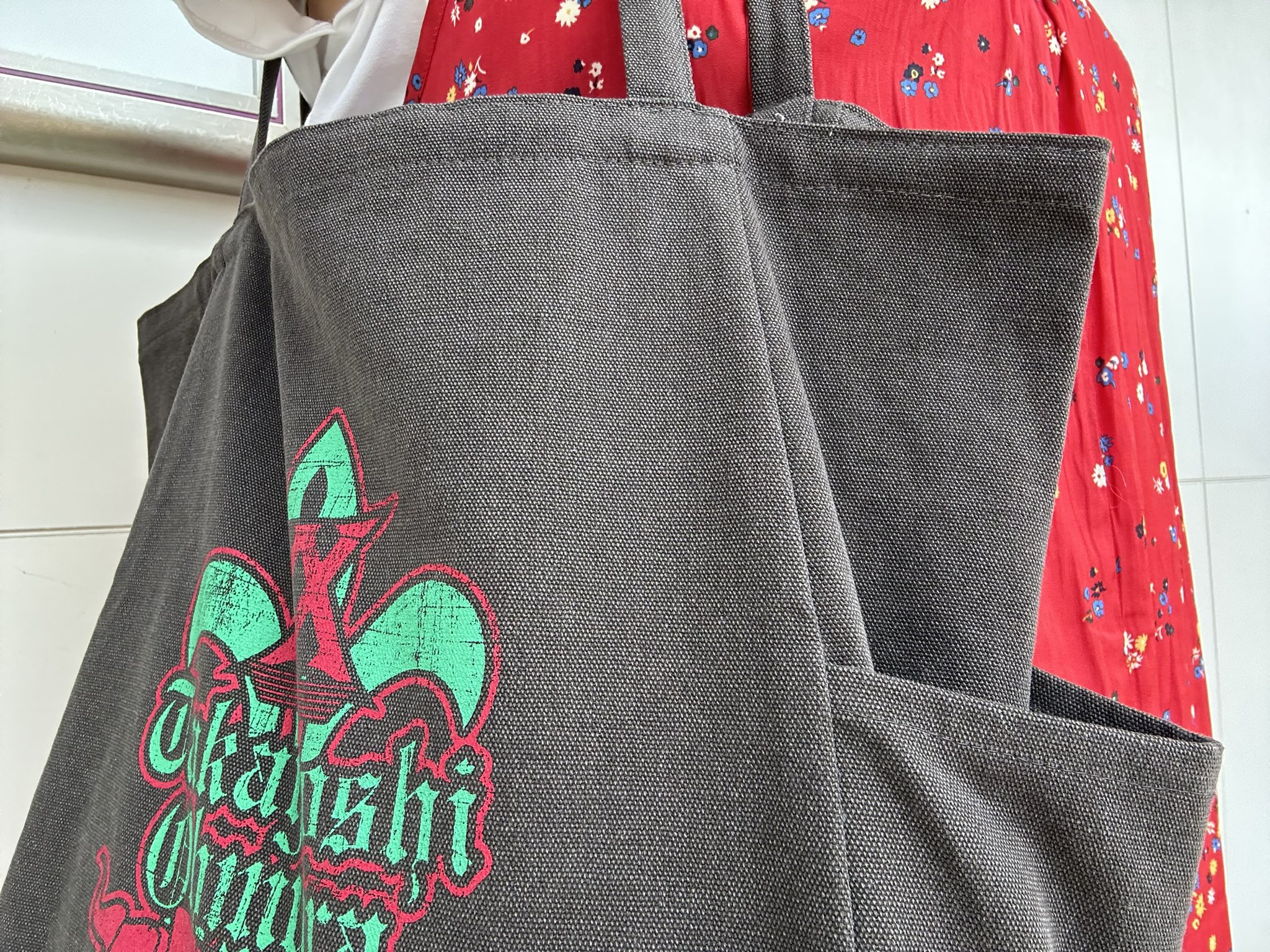 お店のインテリアに最適❗MBSヤングタウン　バッグ 京都老舗 井澤屋 花柄刺繍 和装用バッグ 黒 2025年最新】井澤屋