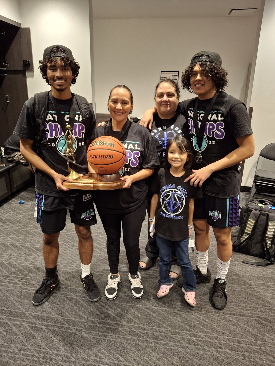 So happy for Tawna, Gabe and Stephan. They worked hard for a championship and assembled a terrific team of talented young men. 2025 NABI champs!