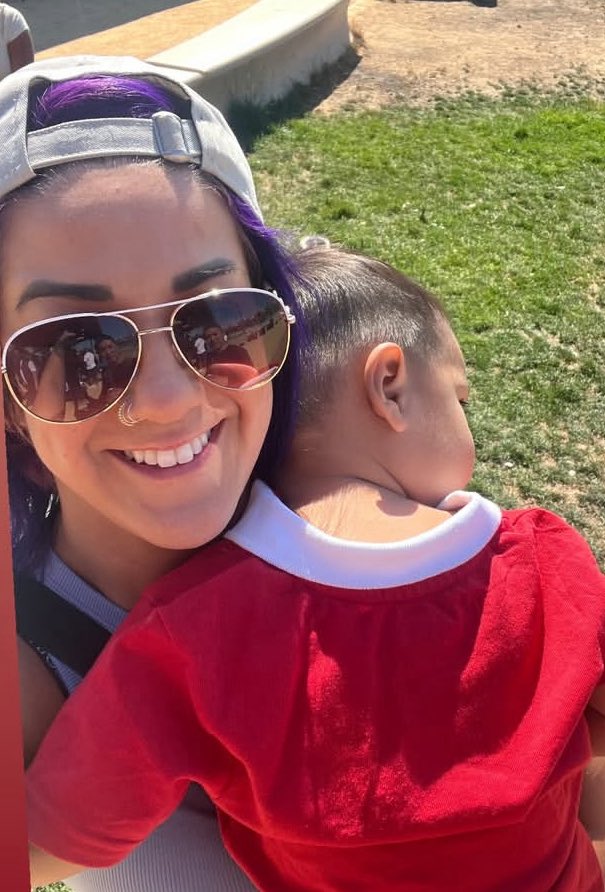 New photo of Bayley from her instagram story.💜