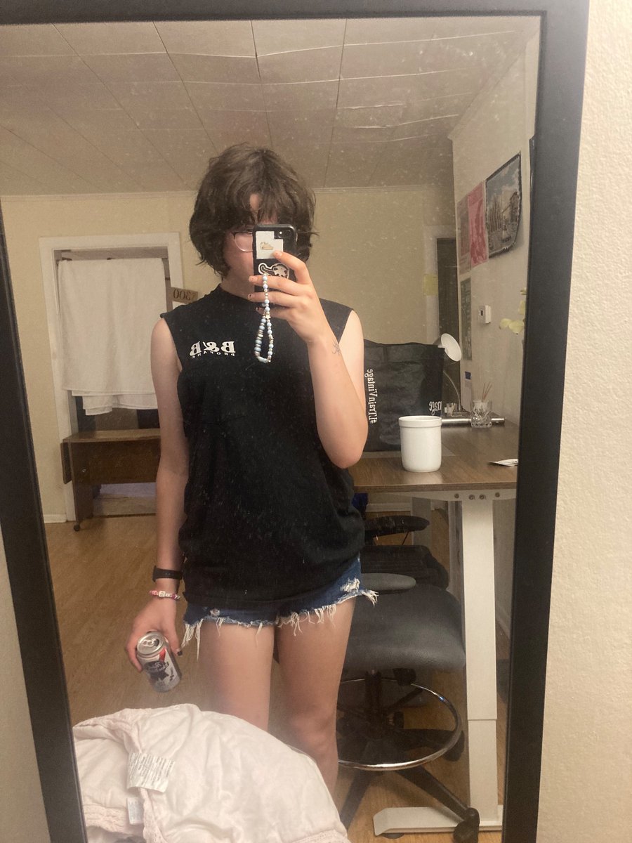 thousandpronged's tweet image. shoutout my little brother for being born in state college. the mansion threw us a banger and their basement flooded. sorey mansion.