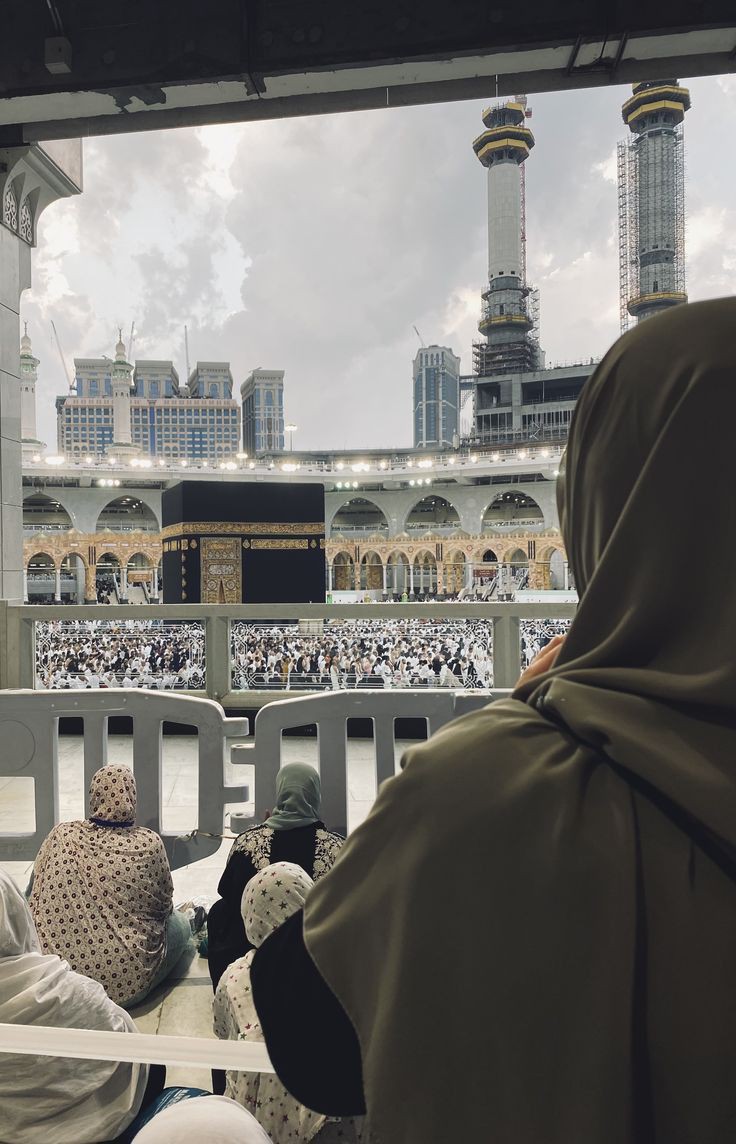 Khan_Asma_8's tweet image. ﷽
السلام علیکم ورحمتہ اللہ وبرکاتہ
⁧#خاتم_النبیین_محمدﷺّ⁩ 
⁧#درود_وسلام⁩

ياالله کریم آپ واحد بادشاہ ہیں جو مانگنے پرخوش اور نہ مانگنے پر ناراض ہوتے ہیں،شہ رگ سے بھی قریب ہمارے رب ہم سے راضی و خوش ہوجائیں، اور ہماری فریادیں قبول فرمالیں،آمین ثمہ آمین

GOOD MORNING ✨