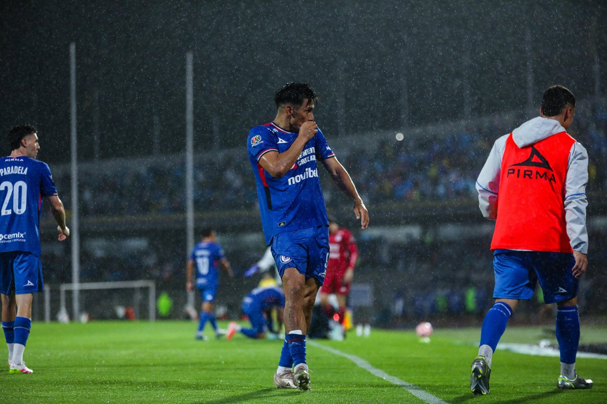 PressPortmx's tweet image. ¡YA SON 17!
@CruzAzul derrota de manera contundente a @clubleonfc por marcador de 4-1.
Los celestes tienen 17 juegos sin caer como locales.