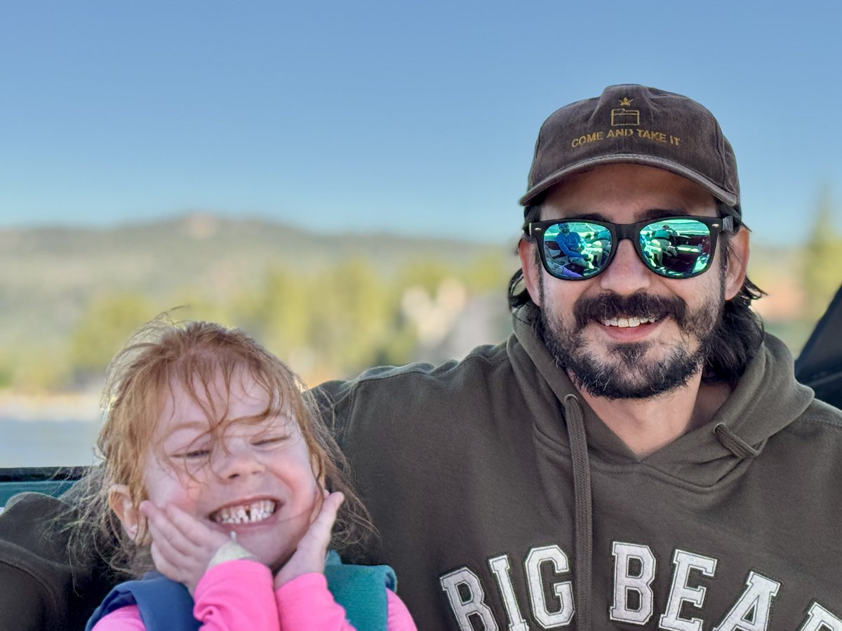 3DPrintGeneral's tweet image. With my cool niece in big bear