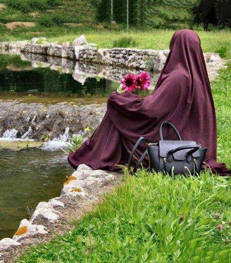 اللّهم إهدِ لي قلبى، فإنه واللهِ لو هُدِيَ هانَ عليه كل شيء، ويامقلب القلوب ثبت قلبى على دينك 🤲

صباح الخير والرحمة💓