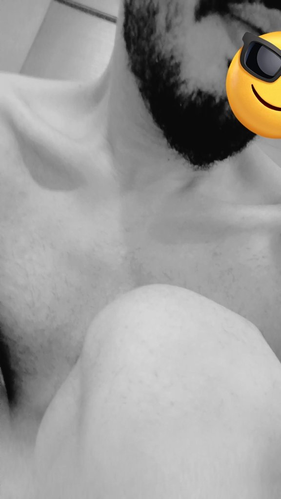 انا موجب نحيف وسيم زبي عريض رجولي #موجب_الرياض #سالب_الرياض #مبادل_الرياض اي مخنوث نحيف وسيم جاد يجي خاص بصوره ويرسلي سناب نتكلم فيس تو فيس غير كذا لايتعب نفسه ويرسل اهم شي نحيف وسيم وعنده مكان