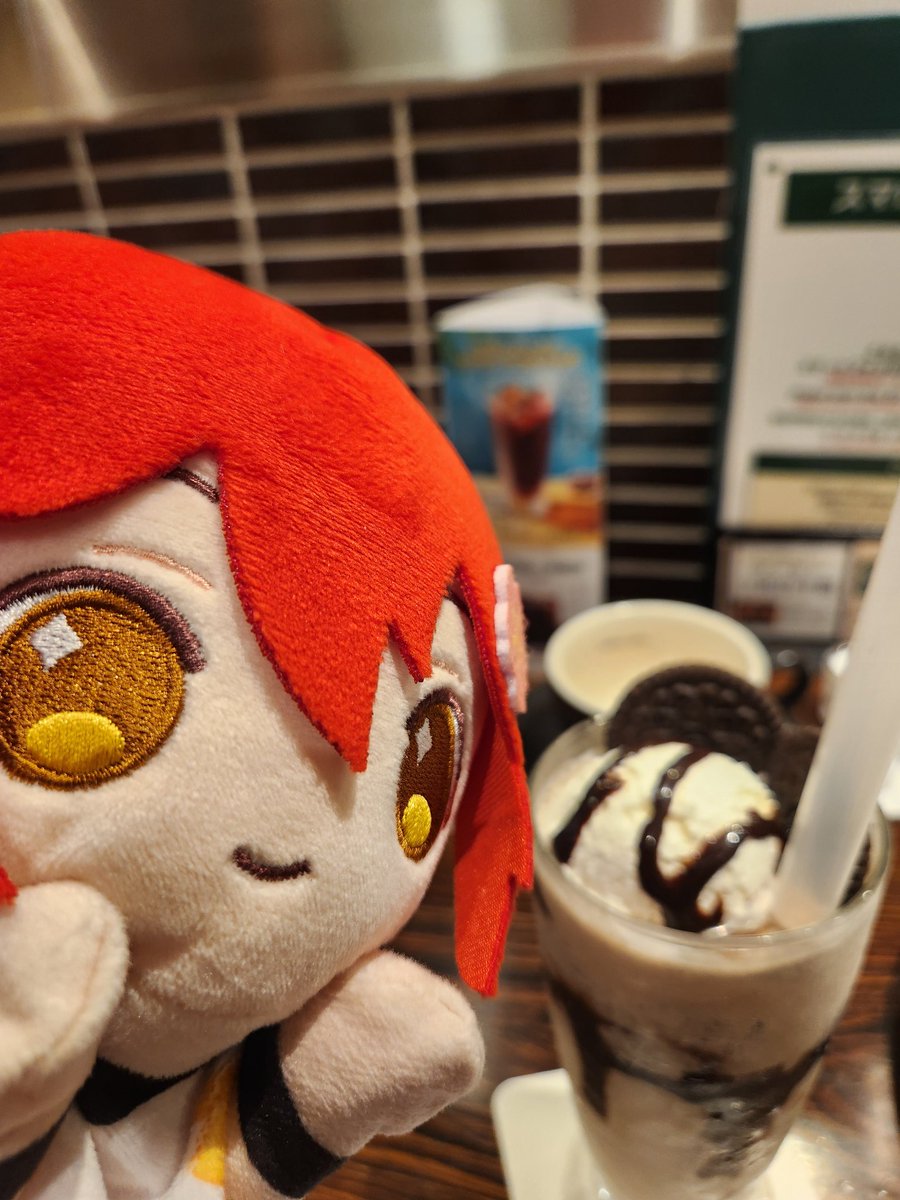 Fullmoon_0505's tweet image. クッキークリームシェーキによろこぶみやび🌸