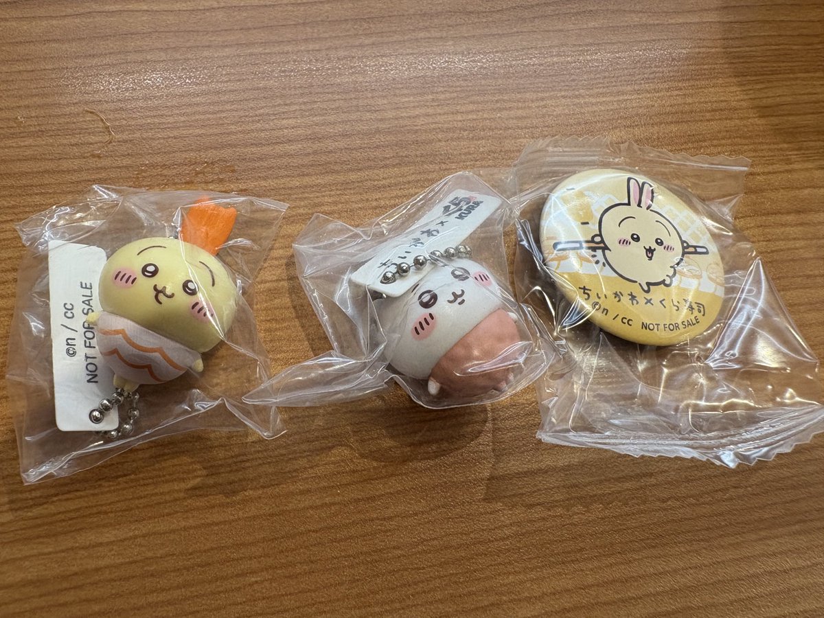 ariaria_a's tweet photo. 【交換】ちいかわ　くら寿司　ビッくらポン

【譲】うさぎフィギュア　ちいかわフィギュア　うさぎ缶バッジ

【求】モモンガフィギュア>モモンガ缶バッジ>ラッコ缶バッジ>モモンガマグネットシート>ラッコマグネットシート　:各1

検索からもお気軽にお声がけください！
よろしくお願いいたします！ https://t.co/RpZG3N6Op7