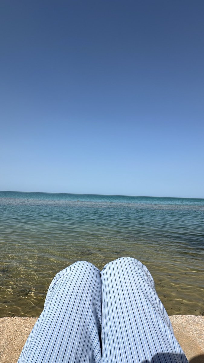 اقدر اعيش هنا كل عمري 🌊☀️🏖️