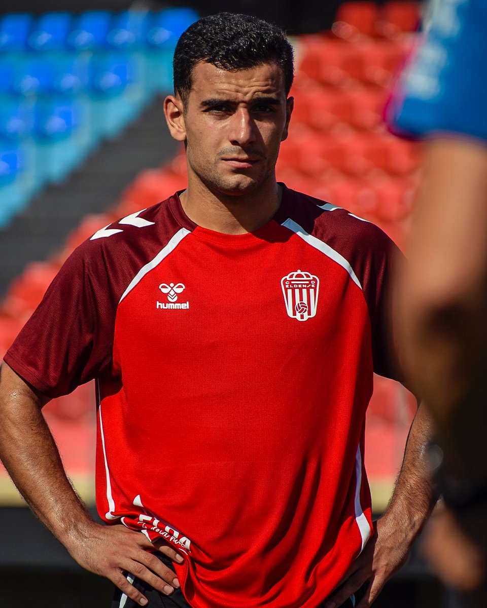 CD_Eldense's tweet image. 🔚 Finalizamos la primera semana de la pretemporada. Hoy, día de descanso. Mañana, doble sesión 🏋🏻♂️⚽️
#EldaLateEnAzulYGrana #AupaDeportivo