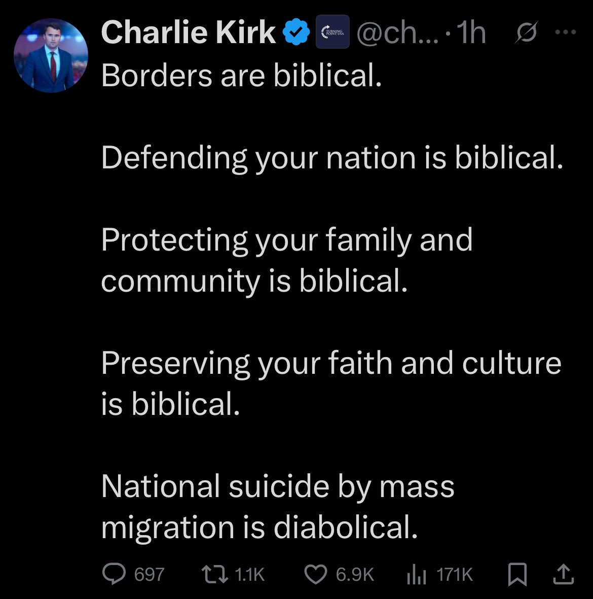 LeaveHeardAlone's tweet image. This is fucking weird