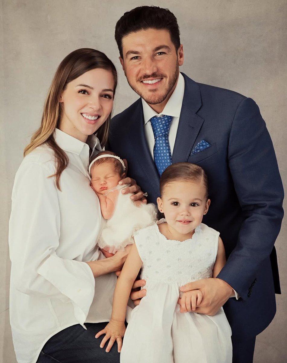 samuel_garcias's tweet image. Nuestra primera foto los 4 juntos ❤️