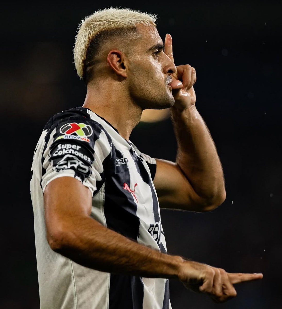 mariofgarciajr's tweet image. Germán Berterame, máximo goleador mexicano en 2025, hoy se despachó con un hat-trick con @Rayados. Si el Vasco Aguirre no lo llama a los próximos amistosos, que quede claro: no será por fútbol. Hoy tendría que ser el primero en la lista del Vasco Aguirre.