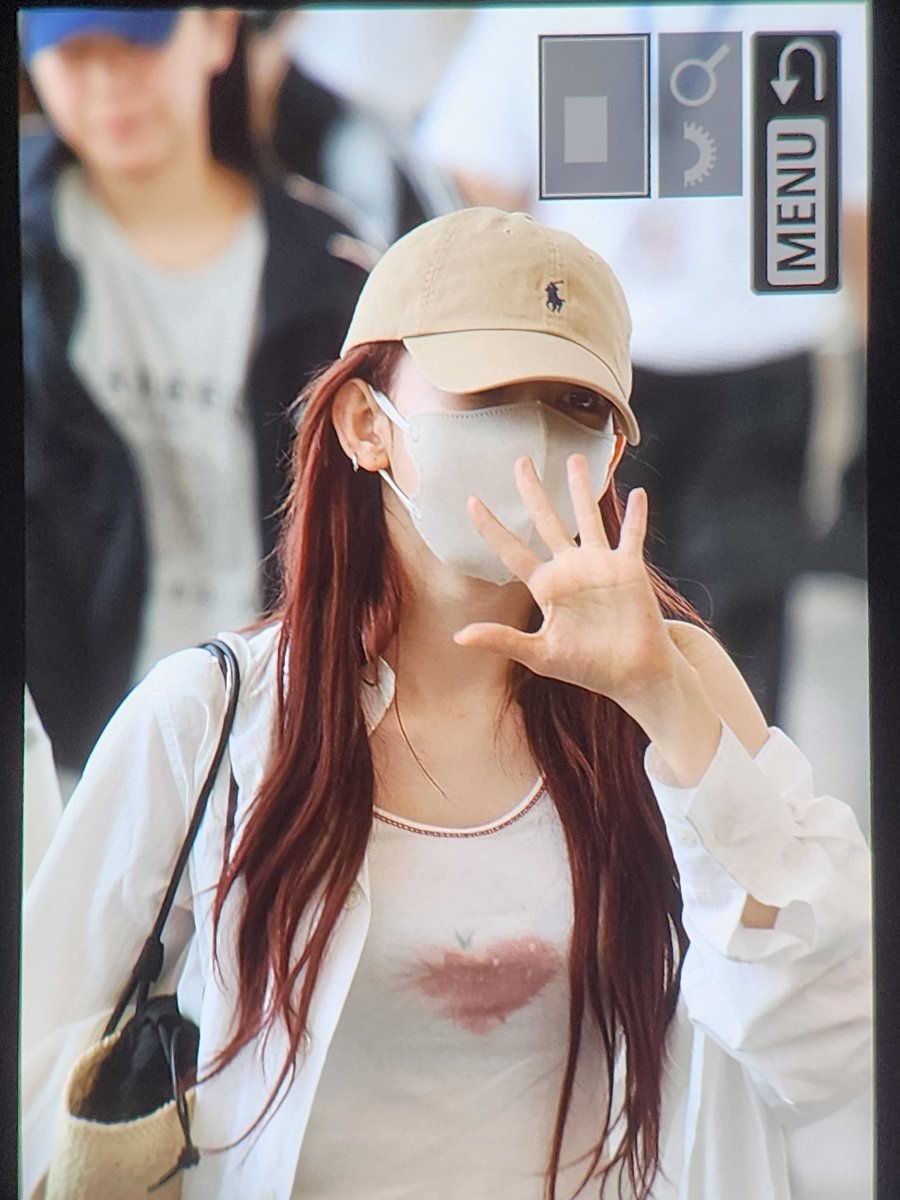 『250727』香港機場出境 preview

#LE_SSERAFIM #르세라핌
#SAKURA #사쿠라 #宮脇咲良 #IZONE