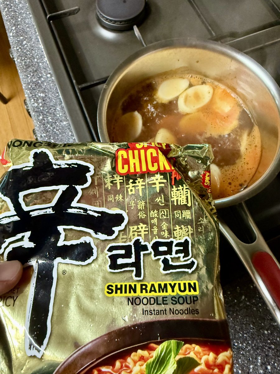 minos95's tweet image. 계란떡라면