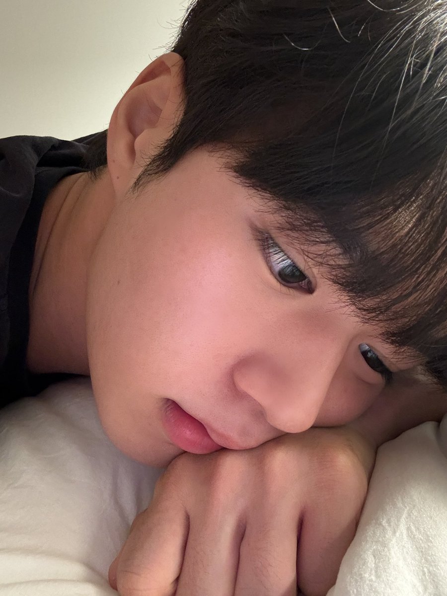 iavedd's tweet image. 쾌남훈녀아기 다 가능한 남자라 좋습니다