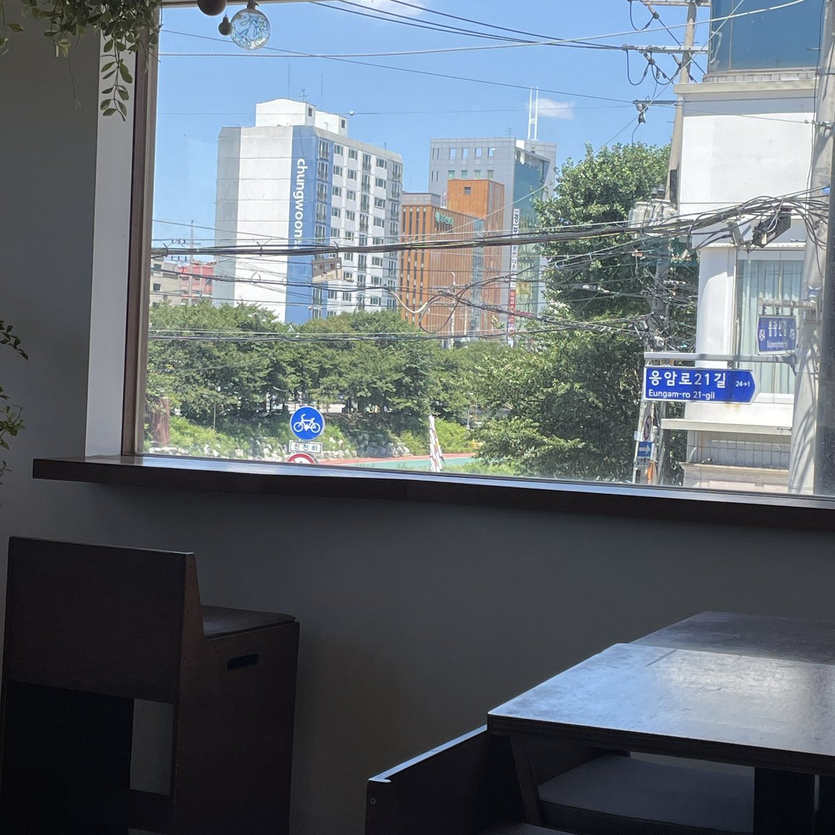 deillcom4's tweet image. 예전에 살던 곳 왔는데, 그립네… 전세사기 당해서 도망가듯 빠져 나온 곳이었는데 이제 그 일도 내 안에서 끝났구나