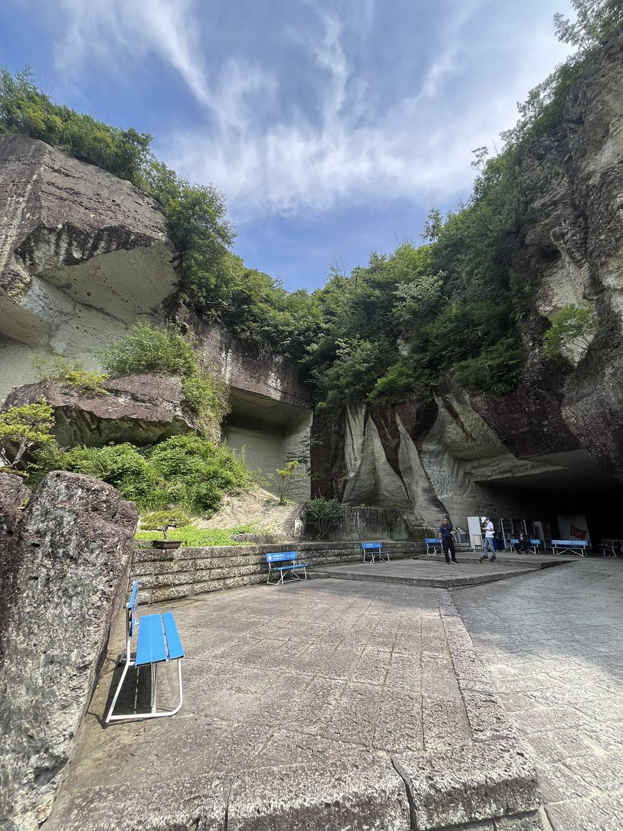 benmonkey125's tweet image. 暑いので大谷資料館に来た

中はキンキン🥶

🚚一番星‼️🤩👍⭐️

天然のクーラーじゃけん‼️