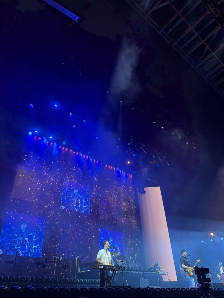 jenpnthr's tweet image. One of my favorite artists in the world I could cry