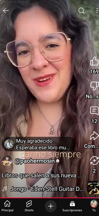 "Un libro de música antes de ser libro fué árbol y en el cantaban los pájaros y las cantaóras como Paola...bajo su sombra...el libro sabía de música antes de ser libro y ahora sabe que es como un hijo de mi Paola...de mi Paola..."         ✒️❤️📃😍